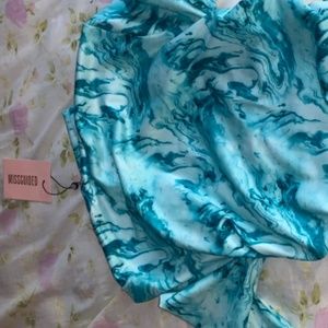 MISGUIDED BLUE DRESS W/ PRINT